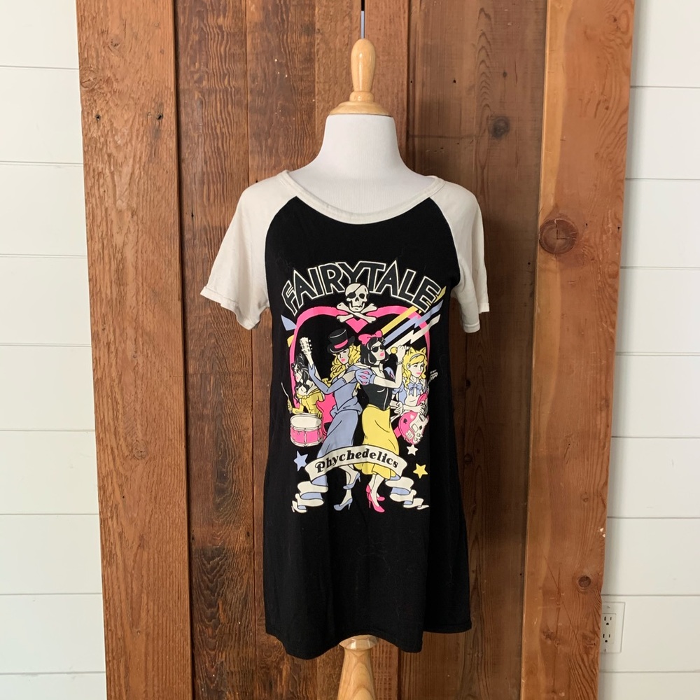 Listen Flavor Raglan Tee Disney Princess Harajuku